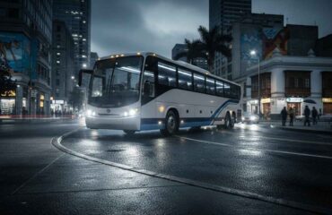 Let_it_be_202602051622_11zon Faros laterales para buses y la mejora de la seguridad en maniobras de giro y estacionamiento