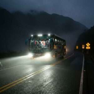 Guía de faros LED para buses: ventajas sobre los faros convencionales